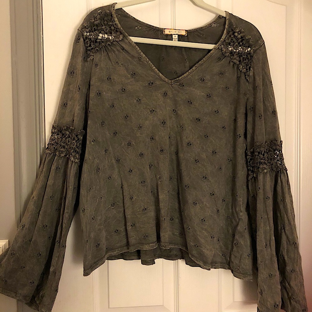 Army Green Erin + Ali floral long sleeve blouse